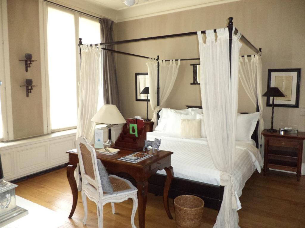 Hotel Recour Поперинге Екстериор снимка