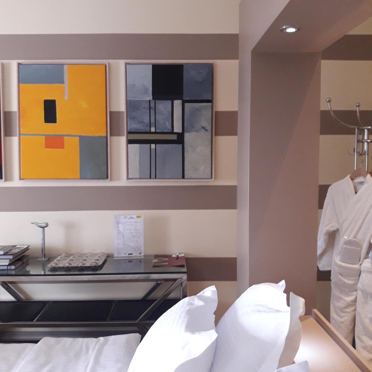Hotel Recour Поперинге Екстериор снимка
